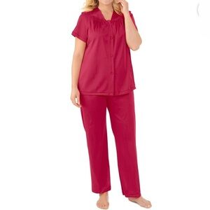 Vanity Fair Women's  Short-Sleeve Pajama Set (Beet Red M)